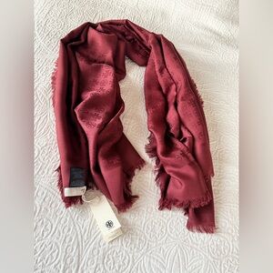 Tory Burch Monogram Jacquard Traveler Scarf Color Claret NWT
